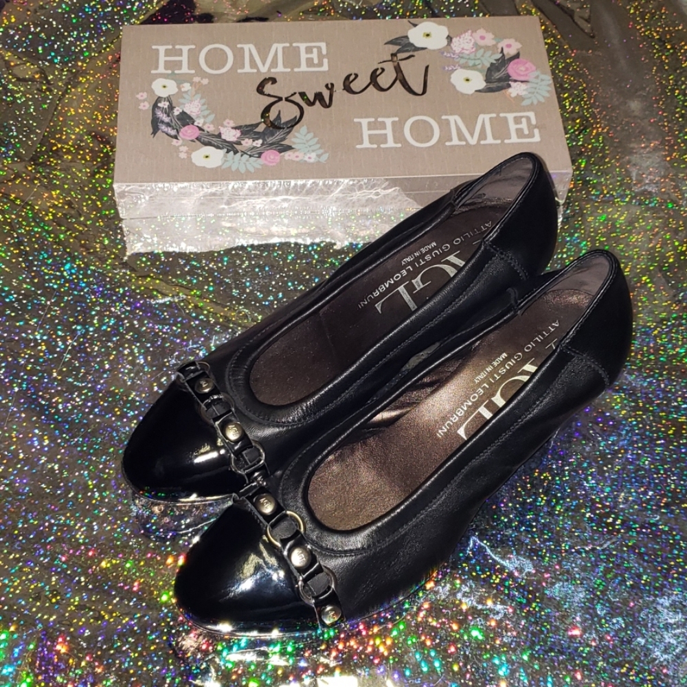 Ladies AGL black leather heels size 7 1/2